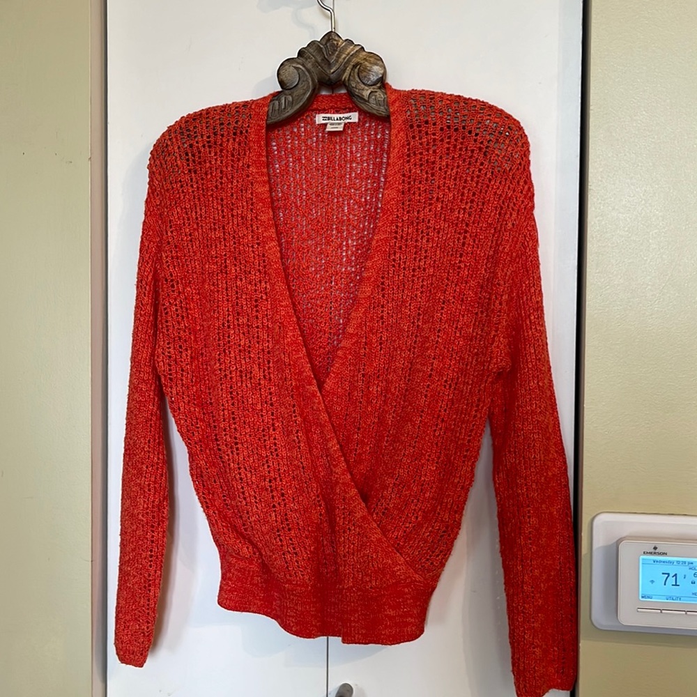 Billabong Rust Color Sweater - Size Small - image 3